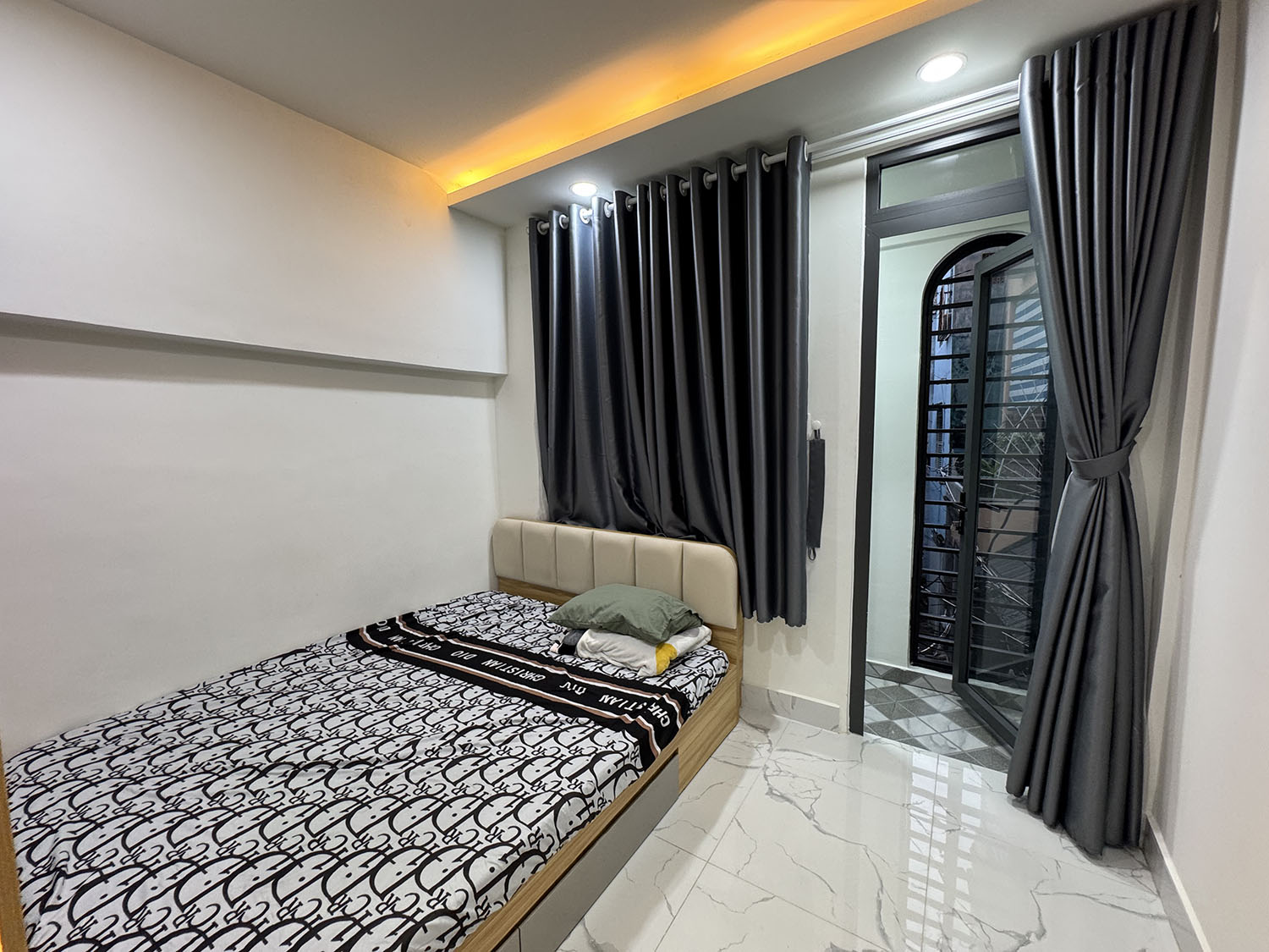 Chính thức mở bán Biệt thự Mini full nội thất cao cấp hẻm xe hơi VF5 khu VIP cách Hoàng Văn Thụ 25m